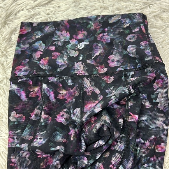 Lululemon Wunder Under Crop High-Rise *Roll Down Scallop Full-On Luxtreme 23" - Picture 6 of 6